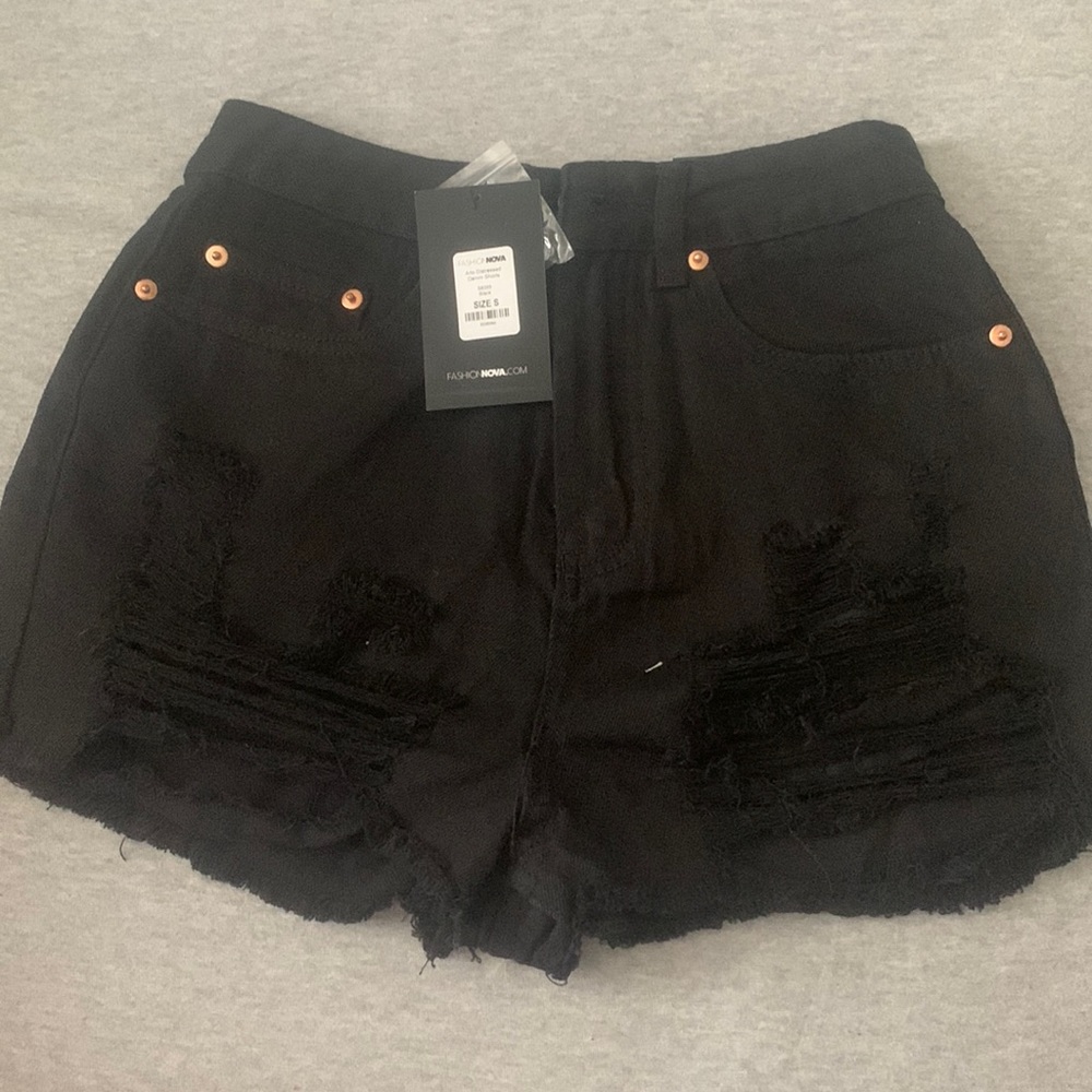 Black distressed shorts